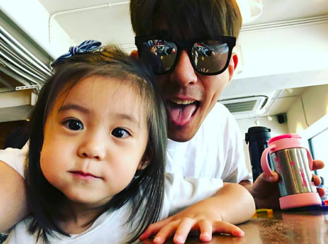 Facebook // 咘咘Bo妞