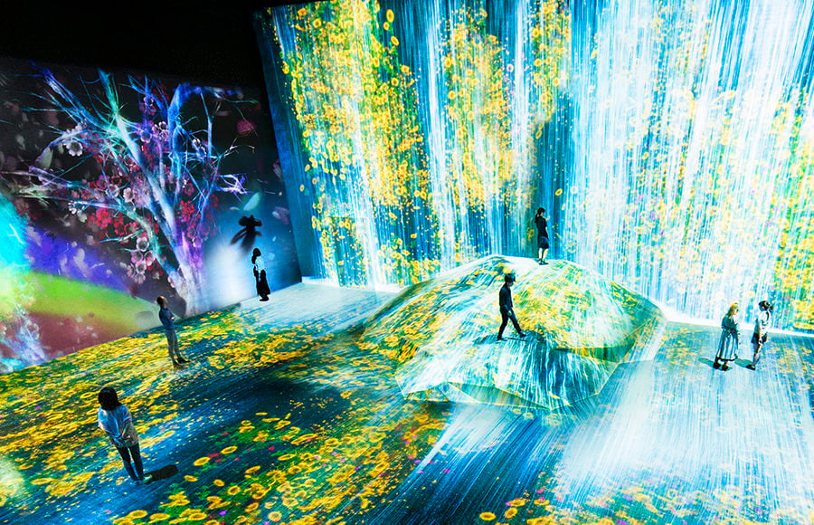 Immerse Yourself In The World's First Digital Art Museum With Over 400 ...