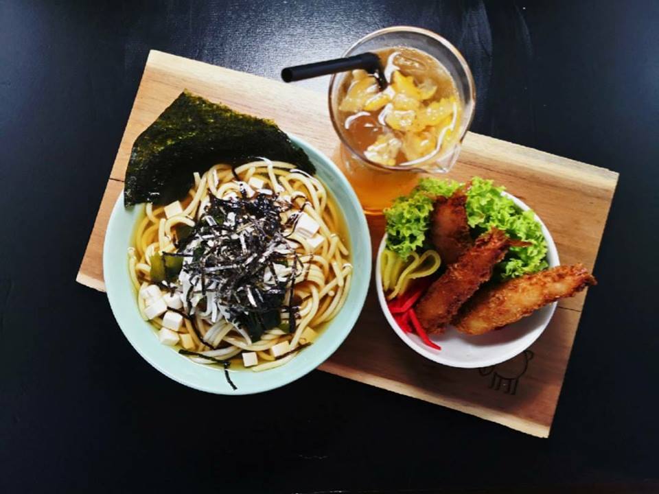 32145840_247478552658459_3759233661275209728_n