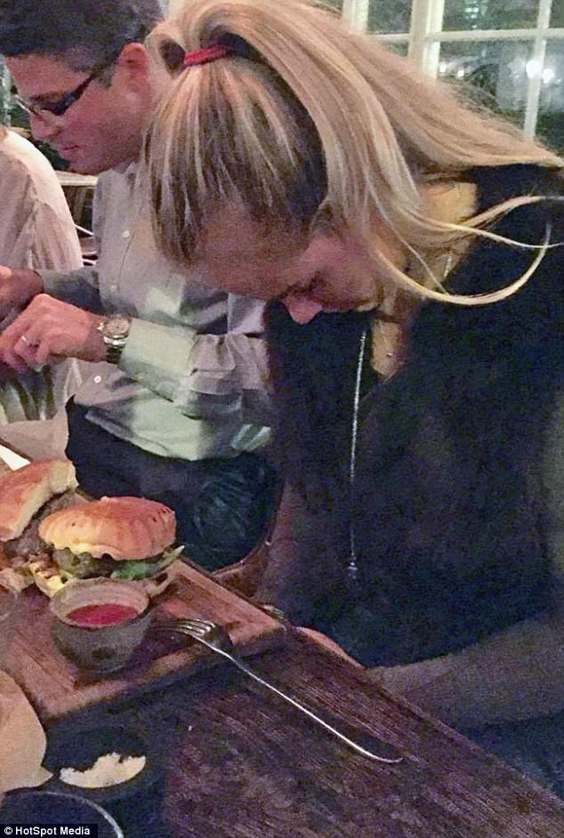 3F8D2AFC00000578-4439444-image-a-13_1493023483456