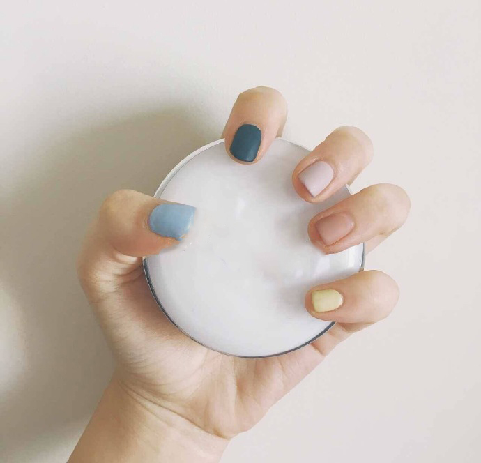 db93d3e5gw1f8oq3aijtrj20zk0y7q4q