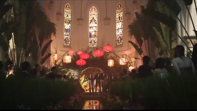 crazy-rich-asians-inside-chjimes-chapel