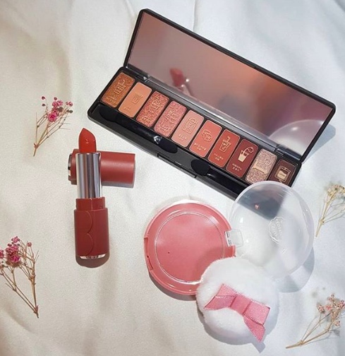 @kkang_zzi_ (Instagram)