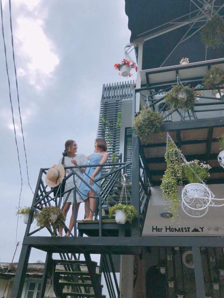 45017719_1716830445084373_7502141597807542272_n