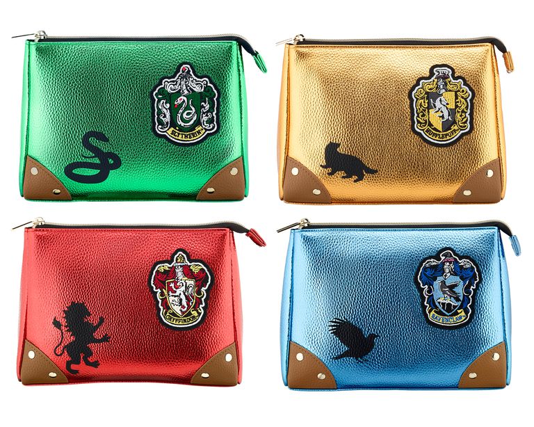 harry-potter-makeup-bags-1540375848