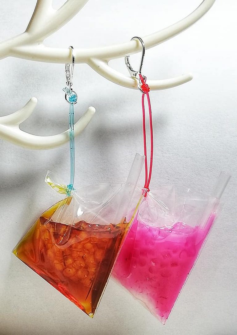 45376293_362616621147980_8711989281855373312_n-768x1087