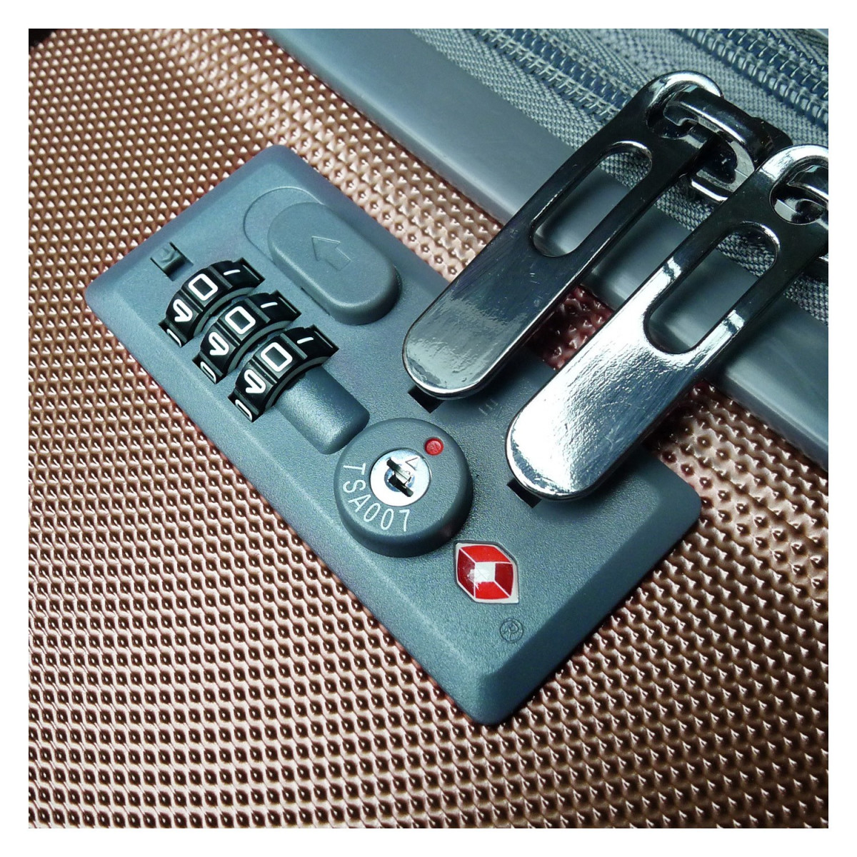 CSL-071-DETAIL-SHOT-TSA-champagne-gold