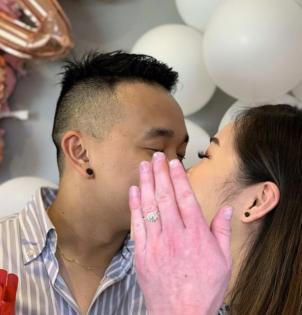 Twitter: @goodgirljenjen