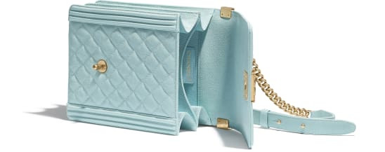 boy-chanel-handbag-light-blue-grained-calfskin-gold-tone-metal-packshot-other-as0130y836215b644-8808853962782