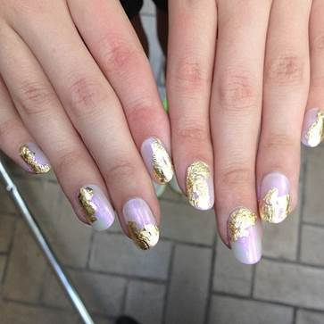 creatures-of-comfort-gold-nail-wrap-manicure-beauty-and-the-beat-blog