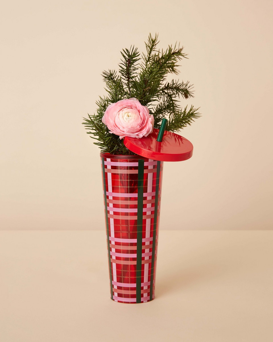 still-life-sbux-holiday-rna-01-26986-01