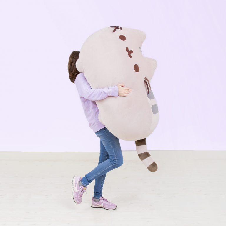 pusheen_giant_plush-768x768