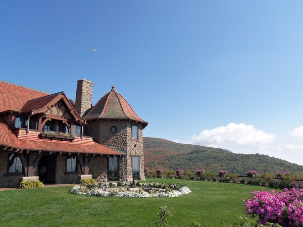 t30_castle-in-the-clouds