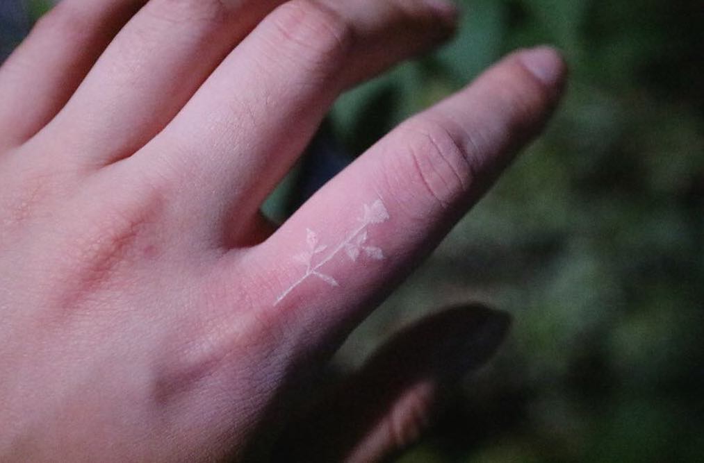 Instagram @decrescent_tattoo