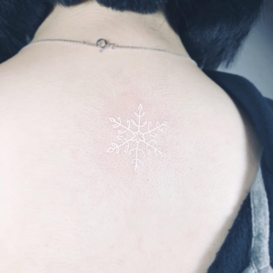 Instagram @tattooist_d.allo