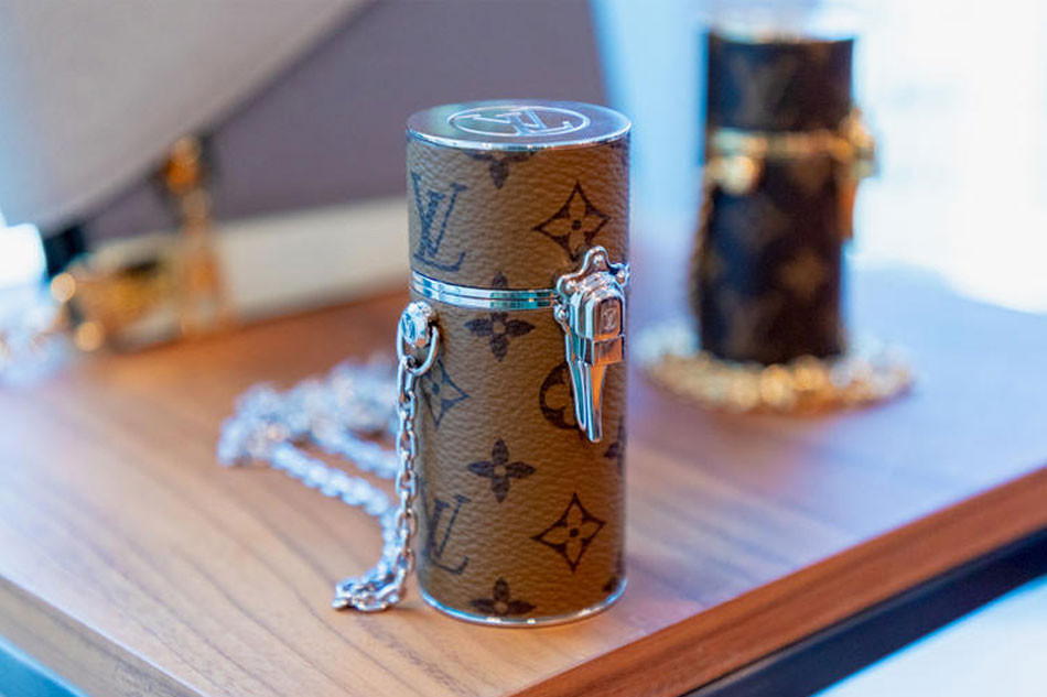 https___hypebeast.com_wp-content_blogs.dir_6_files_2019_02_louis-vuitton-lipstick-case-release-date-2