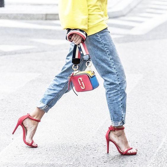 4810995a55e00953fc57ad6e59538eeb