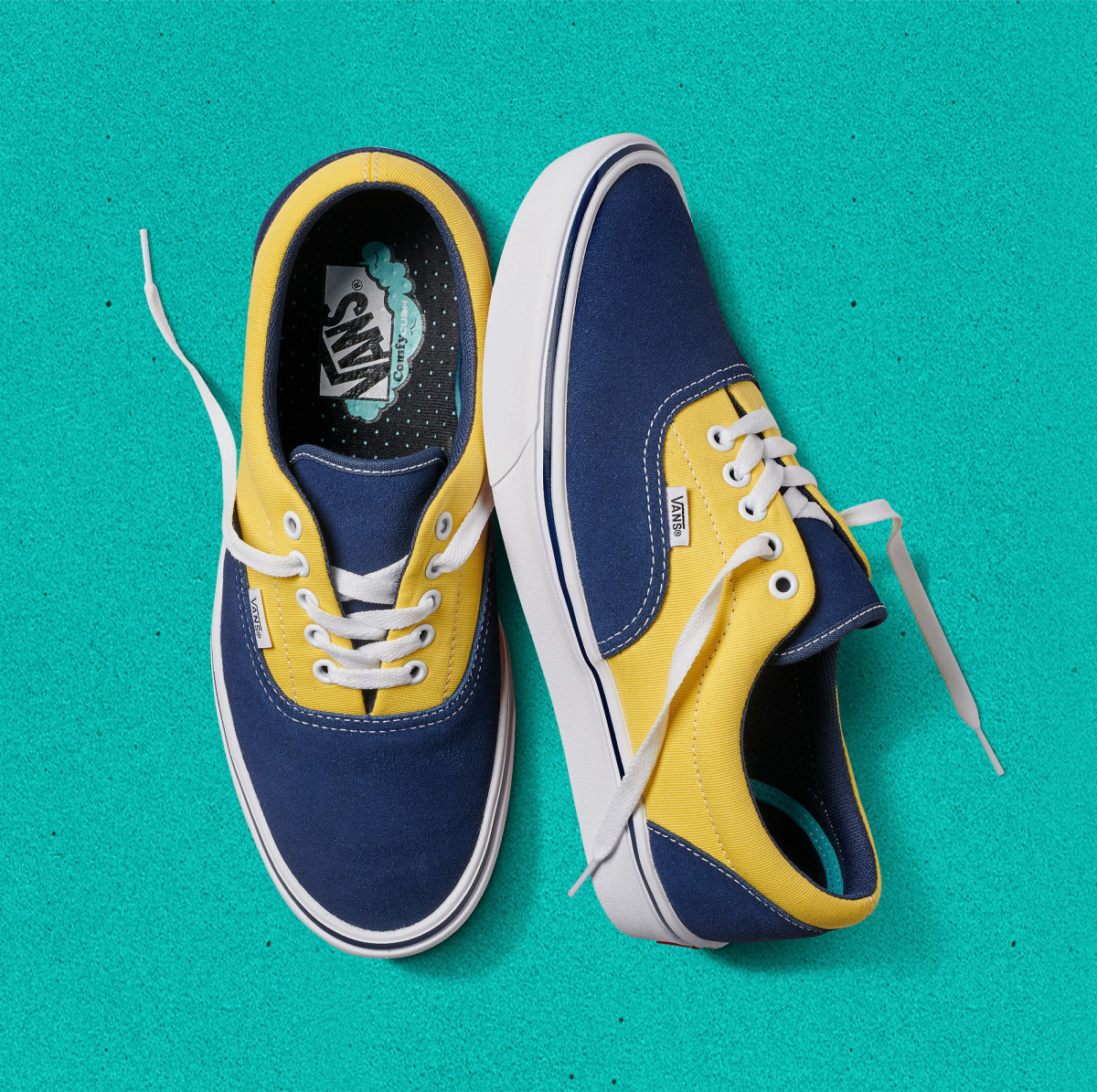 SP19_Classics_VN0A3WM9VNO_ComfyCushEra_Suede_Canvasdressblues_aspengold