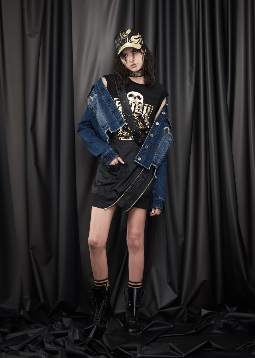 D3 APR SS19 LOOKBOOK KURO0553