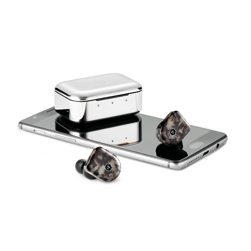 MW07GT_Scale-Phone1_800x800