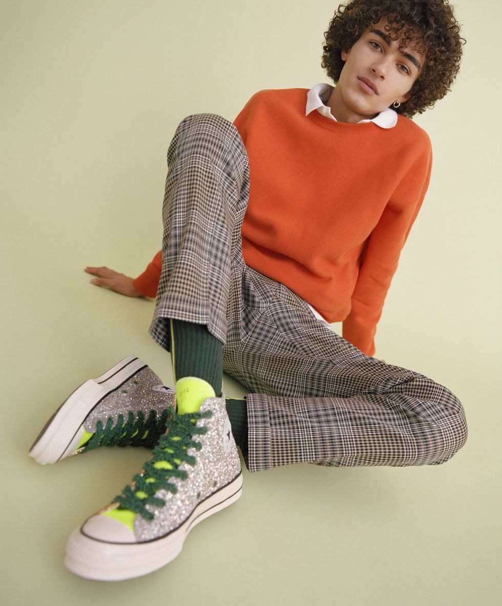 converse-jwa-glitter-lifestyle-8-1556690433