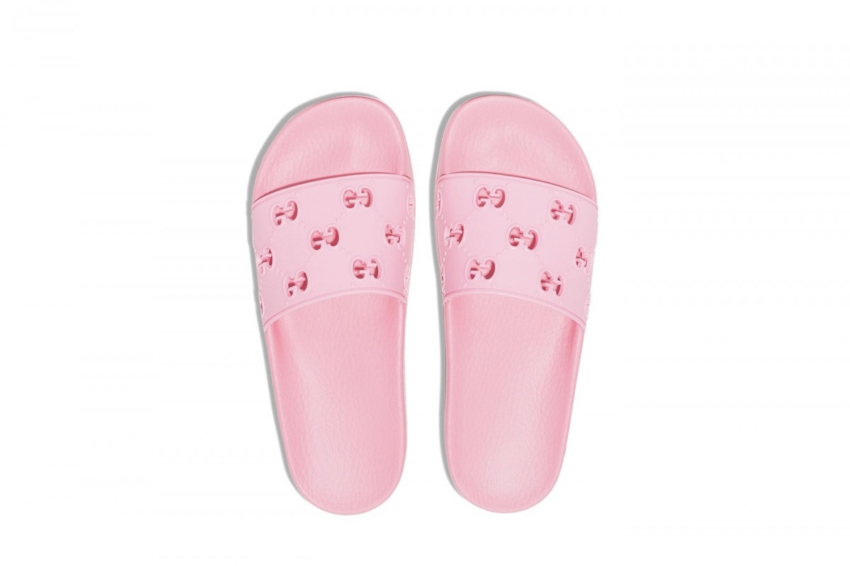 https___hypebeast.com_wp-content_blogs.dir_6_files_2019_06_gucci-pink-monogram-logo-slides-1