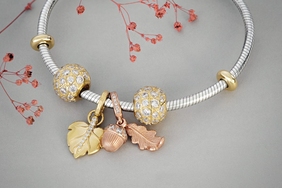 AU19_Pandora_01_CMYK