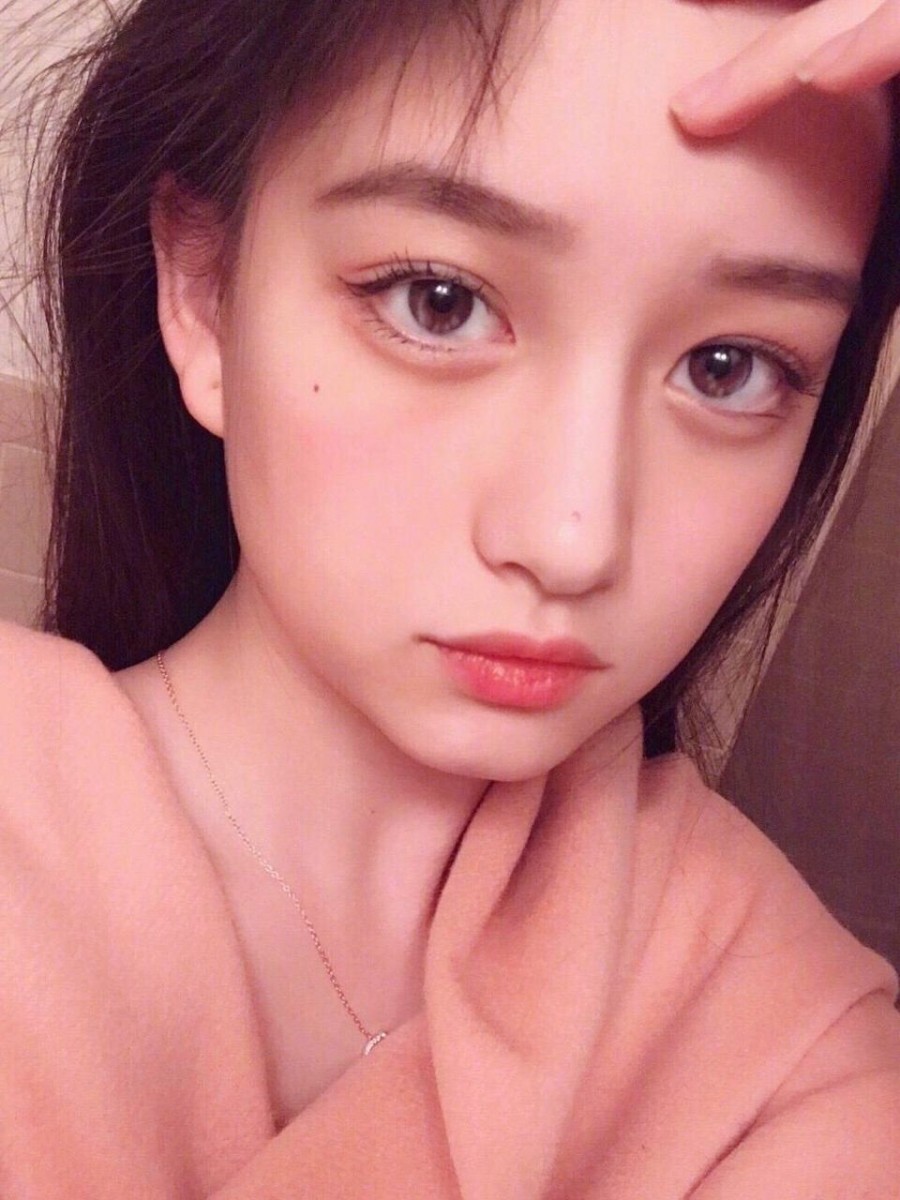 photo6246945008099895512