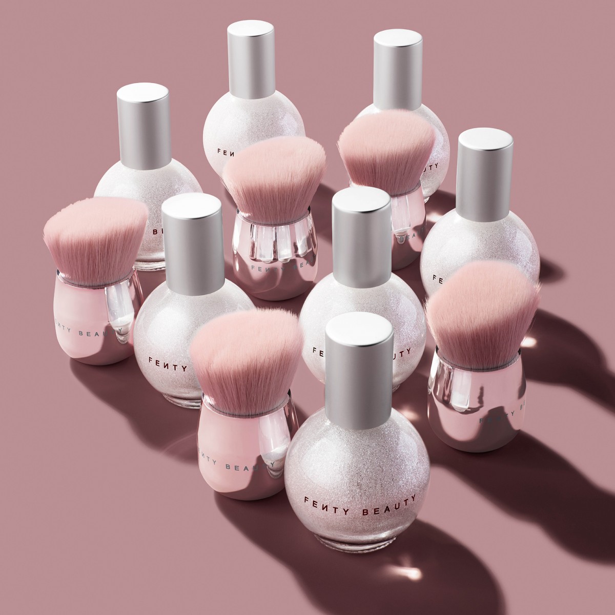 FB_PREHOL19_T2PRODUCT_EDITORIAL_13_2000x2000_300DPI