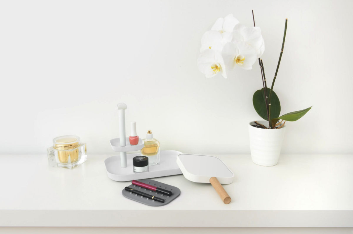 Umbra Vana Organiser with Double Sided Mirror