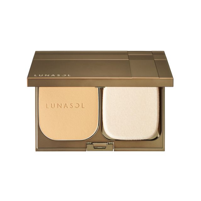 Kanebo Lunasol Skin Modeling Powder Glow foundation refill and case with sponge