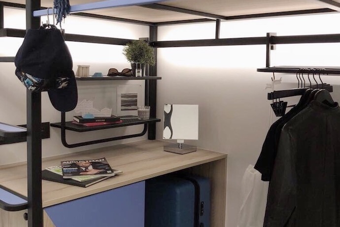 lyf-up-and-down-desk