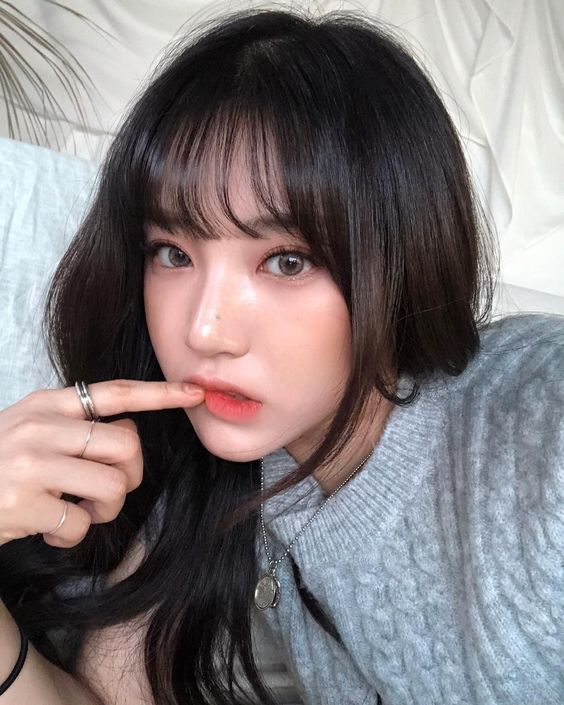 orange liptsick