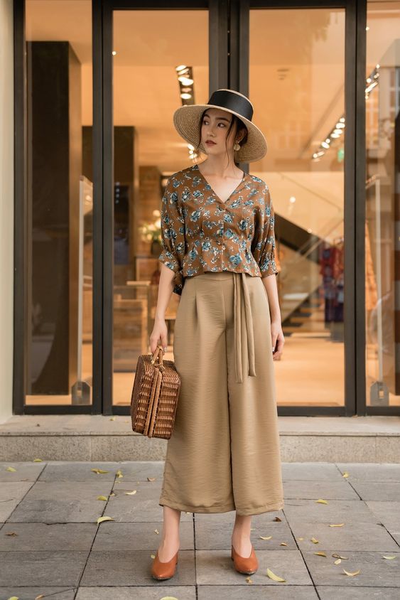 asian woman wearing High-waisted loose pants