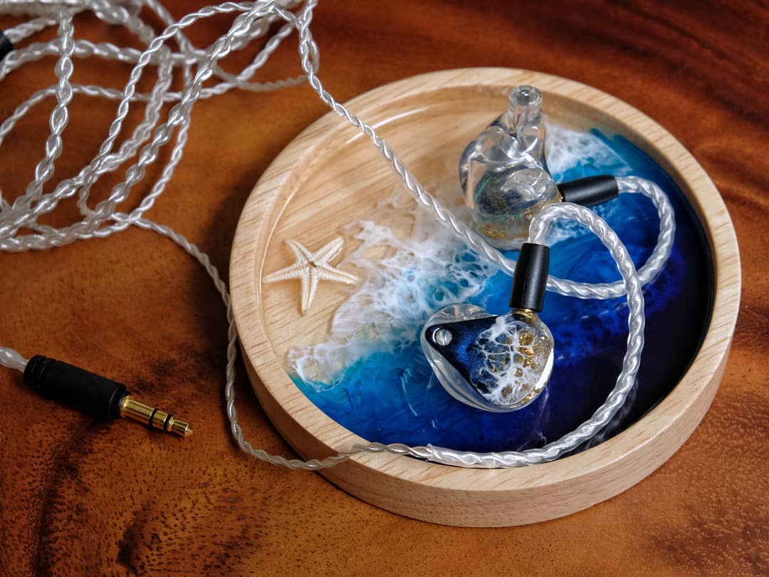Fatfreq custom in-ear headphones