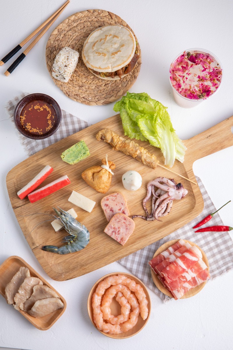 Red Lips hotpot ingredients 