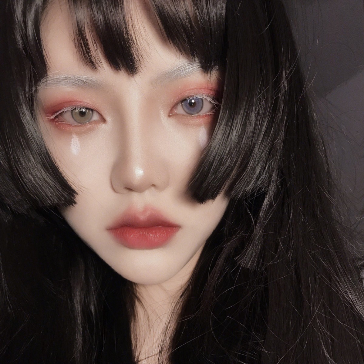 White halloween makeup look