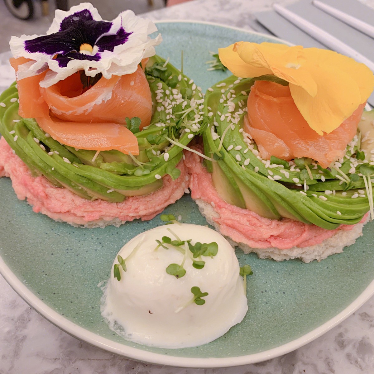 张十八 via 小红书