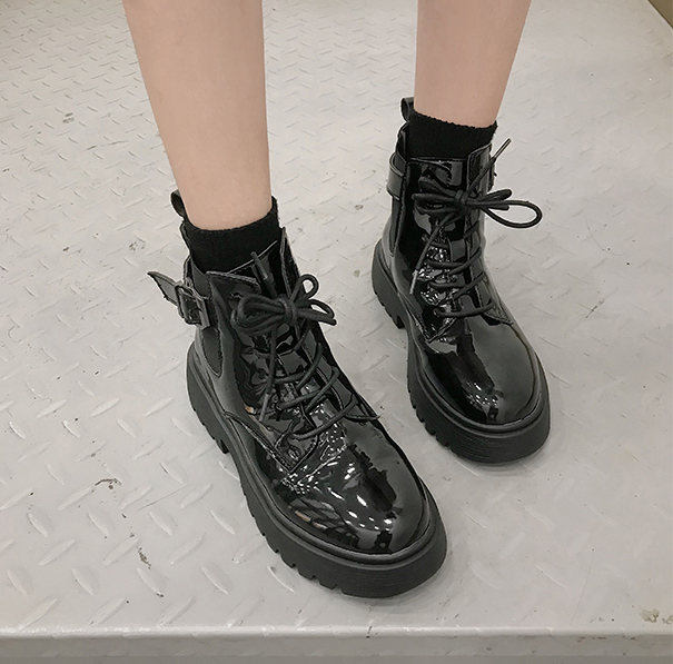 Chunky boots shiny material