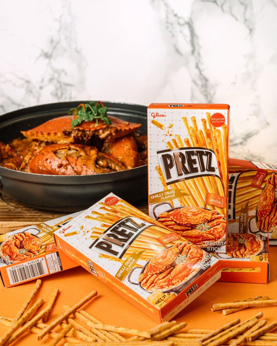 JUMBO Seafood x Glico chilli crab packaging