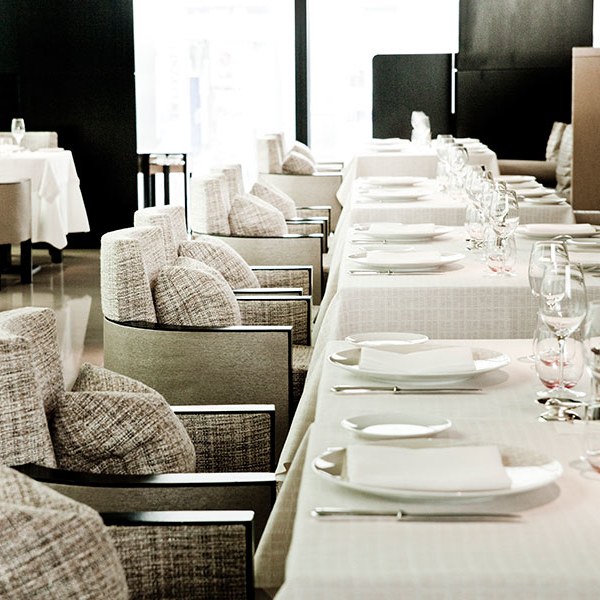 Beige Alain Ducasse Tokyo interior