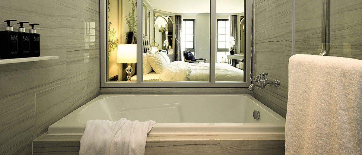 The Salil Hotel bedroom