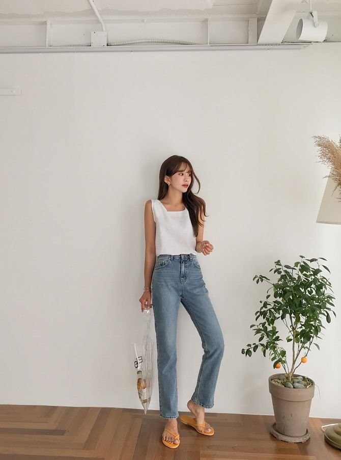 High Waisted Jeans