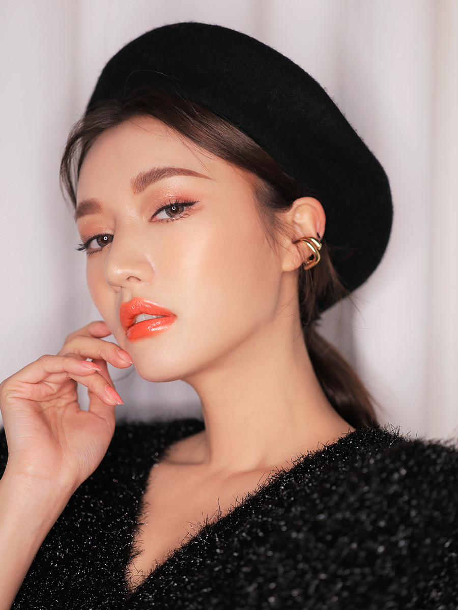 Glaze Lip Tint in mood ring shade