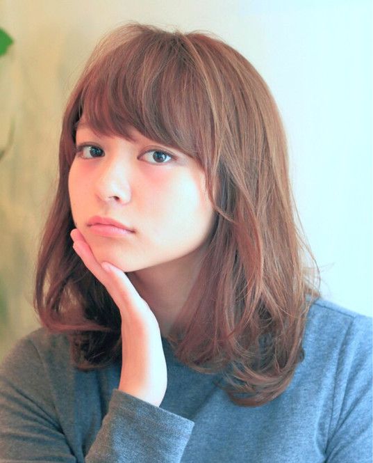 korean girl with short hair and bangs