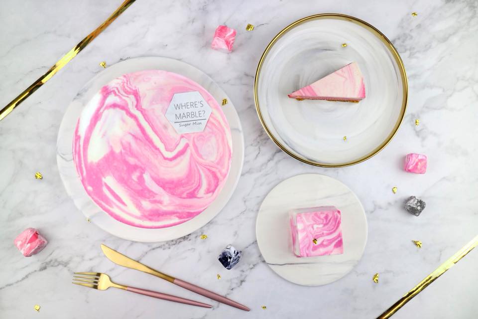 Sugar Miss marble cheesecake in pink
