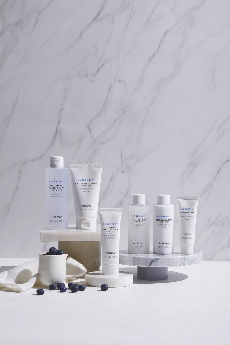 Product shot of innisfree blueberry line