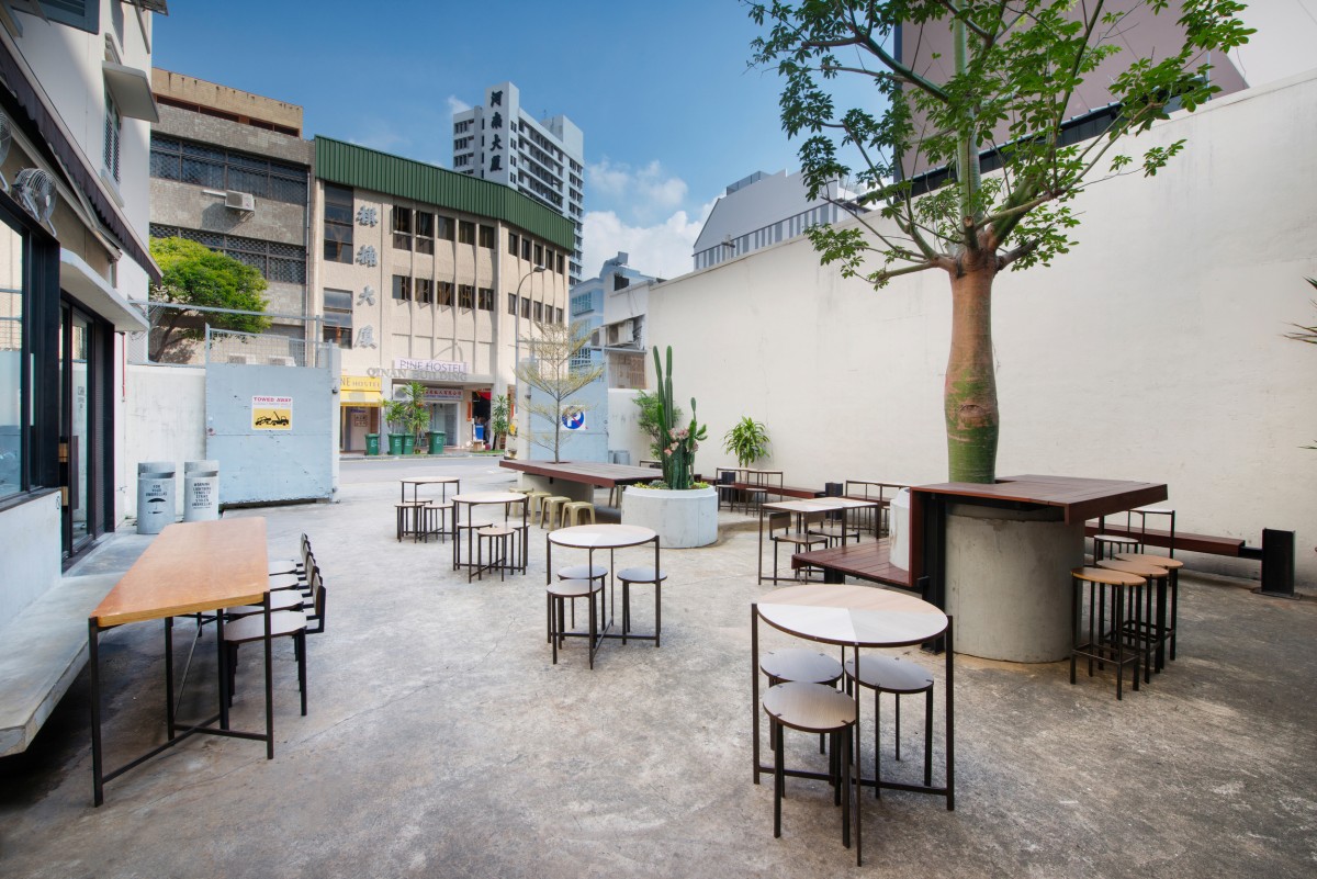 Chye Seng Huat Hardware outdoor seating with chairs and tables