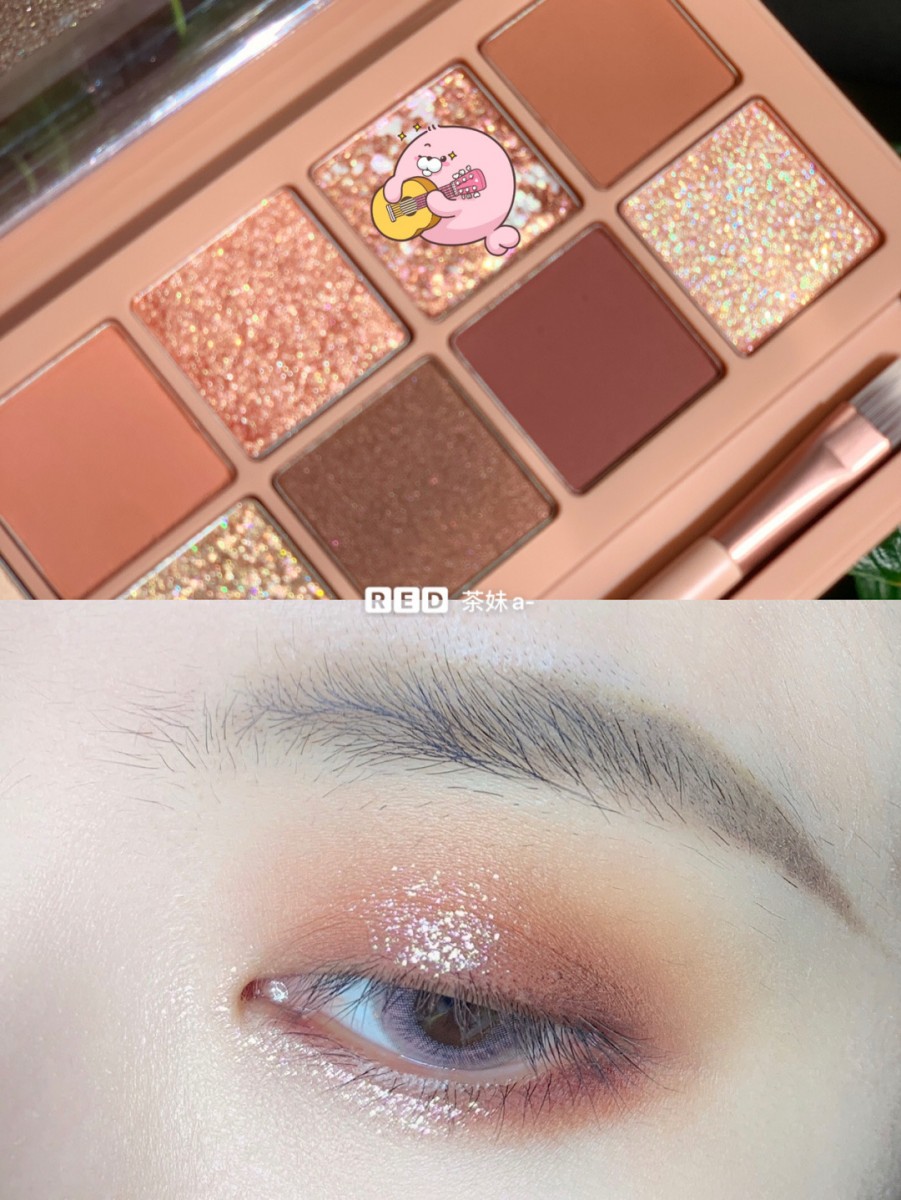 How to apply glittery eyeshadow