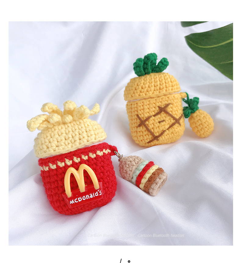 knitted airpods case